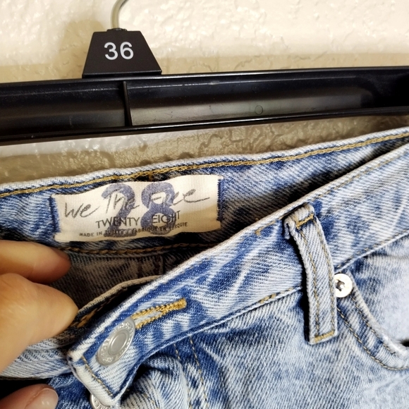 Free People We The Free Maggie Light Stone Distressed Shorts Sz 28 - Picture 5 of 9